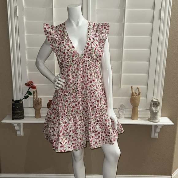 AQUA Floral V-Neck Tiered Mini Dress - Picture 1 of 11